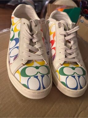 Coach Kids Rainbow Signature 'C' Low-Top Sneakers - White Multicolor size 9B